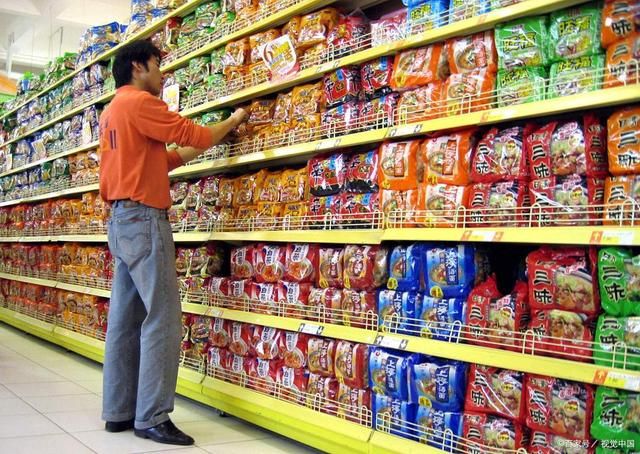 方便食品進(jìn)入熱銷(xiāo)時(shí)期，供不應(yīng)求狀況持續(xù)